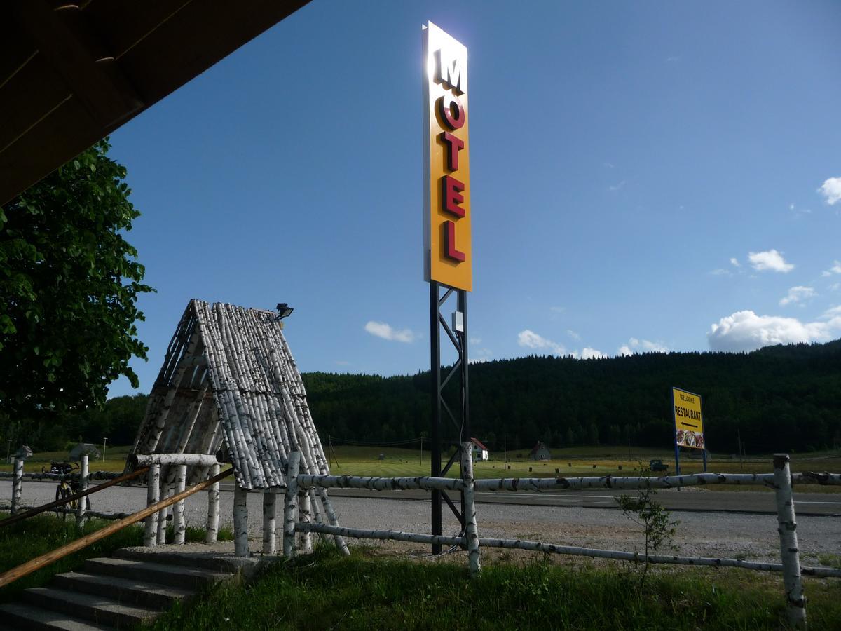 Motel Zaborje Плужине Екстер'єр фото