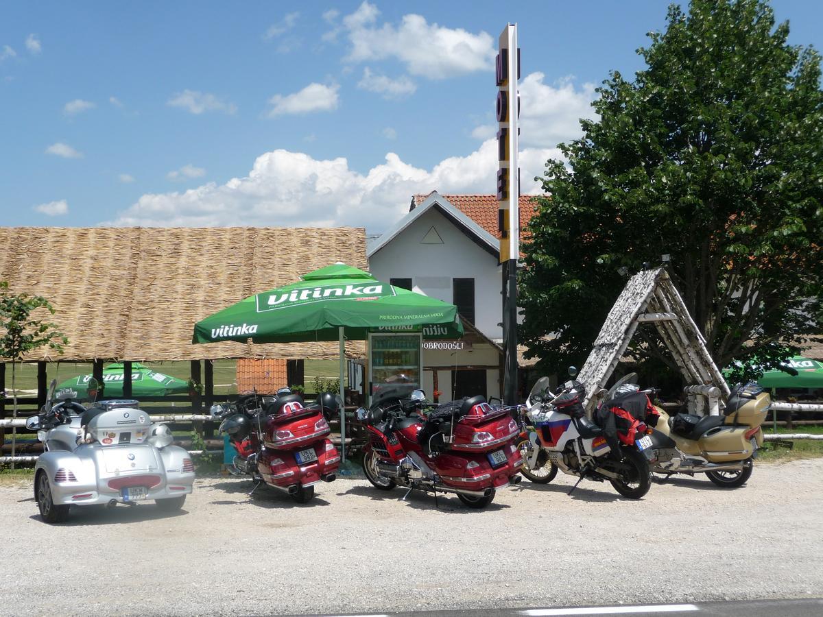 Motel Zaborje Плужине Екстер'єр фото