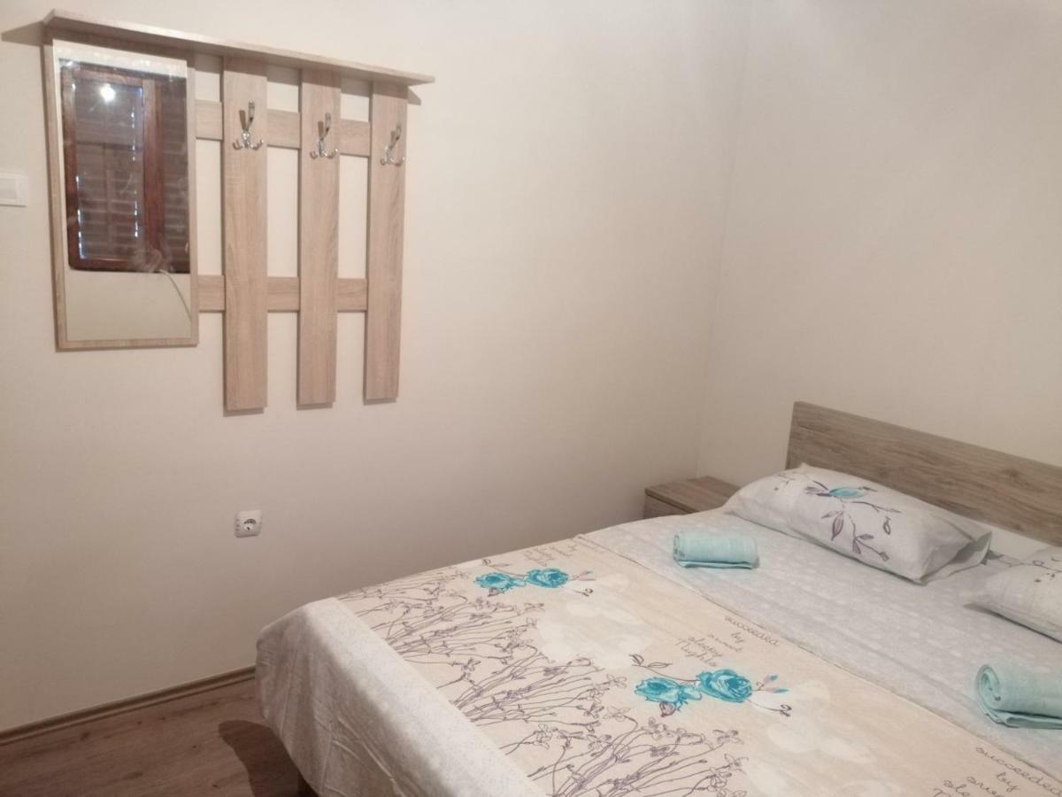 Motel Zaborje Плужине Екстер'єр фото