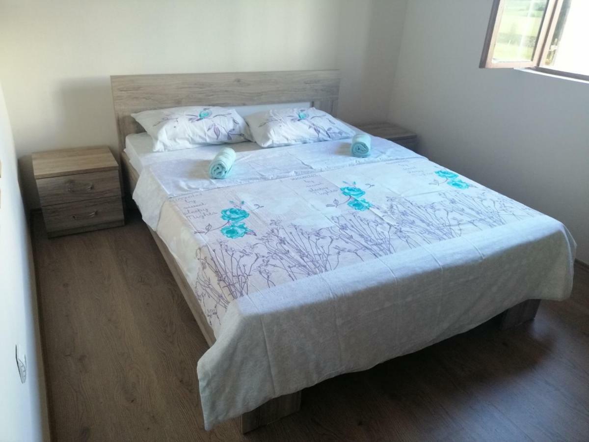 Motel Zaborje Плужине Екстер'єр фото
